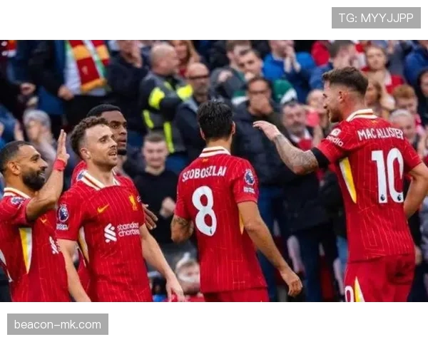 曼联：更衣室矛盾再度曝光，球队稳定性与赛季走势面临考验